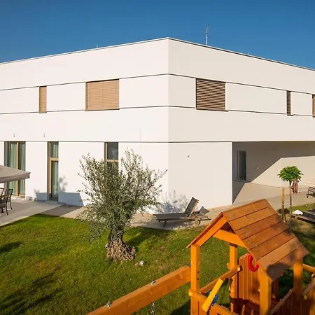 A Modern In With A Gym, Tennis And Basketball Court * Zmijavci