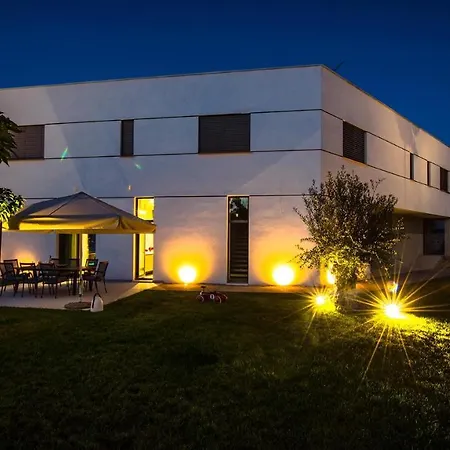A Modern In With A Gym, Tennis And Basketball Court Villa *
